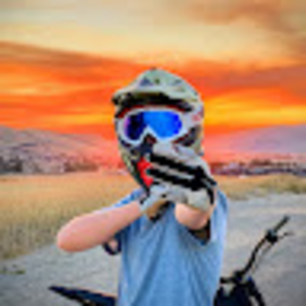 Meet your Posher, Alex